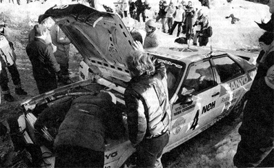 Stig Blomqvist - Bjorn Cederberg
32º International Swedish Rally 1982. Audi Quattro (N-DC 163). Clasificado 1º.

Del 12 al 14 de Febrero, Karlstad, Suecia.
Superficie: nieve - hielo.

El Rally tenia un total de 1390.00 km de los que 366.51 km divididos en 25 tramos eran especiales (2 de ellas fueron canceladas SS11 Rada de 6 Km y SS14 Klaralven de 8 Km).

Tomaron la salida 116 equipos, finalizaron 68.@
Palabras clave: Stig_Blomqvist;Audi;Quattro;Suecia;grupo_B;nieve;1982