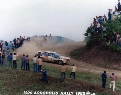 Michèle Mouton - Fabrizia Pons
29º Rothmans Acropolis Rally 1982. Audi Quattro (IN-NU 40). Clasificada 1ª.

Del 31 de Mayo al 3 de Junio, Atenas, Grecia.
Superficie: tierra.

El Rally tení­a un total de 2603.00 km de los que 1004.58 km divididos en 57 tramos eran especiales (dos de ellos fueron cancelados SS10 Moschokaria 1 de 10.00 km y SS38 Killini de 27 Km).

Tomaron la salida 136 equipos, finalizaron 32.@
Palabras clave: Michele_Mouton;Audi;Quattro;Acropolis;Grecia;Grupo_B;1982