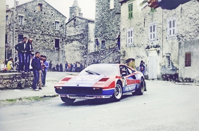 Jean-Claude Andruet -Michèle Espinos-Petit 
26º Tour de Corse - Rallye de France 1982. Ferrari 308 GTB (9959 KS 92). Clasificado 2º.

Del 6 al 8 de Mayo, Ajaccio, Córcega, Francia.
Superficie: asfalto.

El Rally tenia un total de 1616.70 km de los que 1176.10 km divididos en 27 tramos eran especiales.

Se inscribieron 181 equipos, tomaron la salida 177, finalizaron 47.@
Palabras clave: ;Michèle_Espinosi-Petit;Ferrari;Corcega;1982;Corse