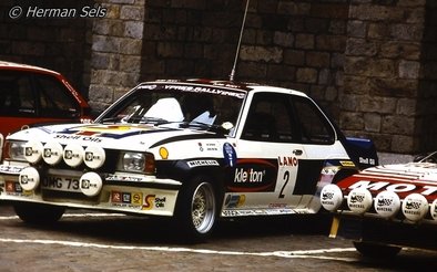 Jimmy McRae - Ian Grindrod
18º Ypres 24 Horas Rally 1982. Opel Ascona 400 (OMG 732X). Clasificado 3º.

Del 25 al 27 de Junio, Ypres, Bélgica.
Superficie: asfalto.

Tomaron la salida 201 equipos, finalizaron 89.@
Palabras clave: Jimmy_McRae;Opel_Ascona;Ypres;1982