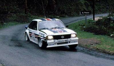 Walter Röhrl - Christian Geistdörfer
26º Tour de Corse - Rallye de France 1982. Opel Ascona 400 (GG-CJ 991). Clasificado 4º.

Del 6 al 8 de Mayo, Ajaccio, Córcega, Francia.
Superficie: asfalto.
El Rally tenia un total de 1616.70 km de los que 1176.10 km divididos en 27 tramos eran especiales.

Se inscribieron 181 equipos, tomaron la salida 177, finalizaron 47.@
Palabras clave: Walter_Röhrl;Corse;Corcega;Opel;Ascona;1982