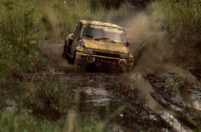 Bruno Saby - Daniel le Saux
14º Rallye Côte d'Ivoire 1982. Renault 5 Turbo. Clasificado 4º.

Del 27 de Octubre al 1 de Noviembre, Abidjan, Costa d'Ivori, África.
Superficie: tierra.

El Rally tenia un total de 4995 con 54 controles horarios.

Tomaron la salida 56 equipos, finalizaron 6.@
Palabras clave: Bruno_Saby;Renault;Turbo;Costa_Marfil;1982;Grupo_B