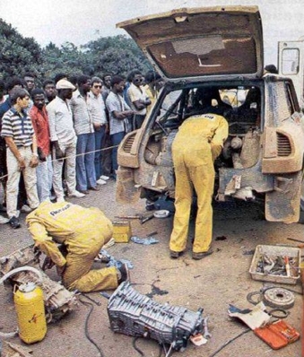 Asistencia del Equipo Renault Sport Elf en el  Rallye Cà´te d'Ivoire 1982 (Costa de Marfil)
En el Renault 5 Turbo (Gr.4) de Bruno Saby - Daniel Le Saux, clasificado 4º.@
Palabras clave: Renault;Turbo;Costa_Marfil;1982;Asistencias