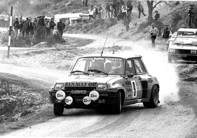 Bruno Saby - Francoise Sappey
50º Rallye Automobile de Monte-Carlo 1982. Renault 5 Turbo (6480 VM 38). Clasificado 5º.

Del 16 al 22 de Enero, Monte Carlo.
Superficie: asfalto - nieve.

El Rally tenia un total de 4082.71 km de los que 747.81 km divididos en 32 tramos eran especiales, (2 de ellas fueron canceladas SS7 Trigance - Chateauvieux 1 de 28,53 Km y SS15 St Jean en Royans - La Chapelle en Vercors de 38,67 Km).

Se inscribieron 306 equipos, tomaron la salida 299, finalizaron 140.@
Palabras clave: ;Renault;Turbo;Montecarlo;1982