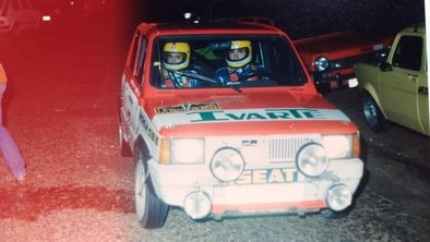 Carlos Sainz - Juanjo Lacalle
9º Rally de Talavera 1982. Seat Panda 45 (M-7537-DX). Clasificado 5º.

Del 17 al 18 de Abril, Talavera, Castilla-La Mancha, Toledo.
Superficie: asfalto.

El Rally constaba de dos etapas con un total de 144.50 km cronometrados divididos en 16 tramos especiales.

Tomaron la salida 40 equipos, finalizaron 19.@
Palabras clave: Carlos_Sainz;Seat;Panda;Talavera;1982