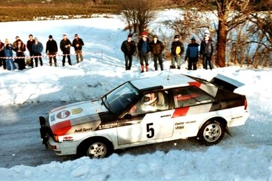 Michèle Mouton - Fabrizia Pons
32º International Swedish Rally 1982. Audi Quattro (IN-NU 81). Clasificada 5ª.
Audi Sport

Del 12 al 14 de Febrero, Karlstad, Suecia.
Superficie: nieve - hielo.

El Rally tenia un total de 1390.00 km de los que 366.51 km divididos en 25 tramos eran especiales (2 de ellas fueron canceladas SS11 Rada de 6 Km y SS14 Klaralven de 8 Km).

Tomaron la salida 116 equipos, finalizaron 68.@
Palabras clave: Michele_Mouton;Fabrizia_Pons;Audi;Quattro;Suecia;grupo_B;nieve;1982;Mujeres;Womens