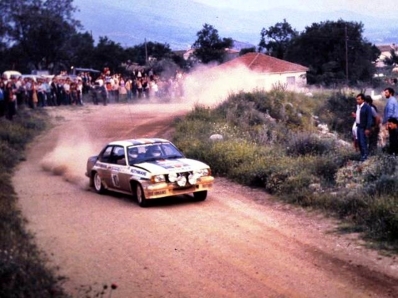 Jimmy McRae - Ian Grindrod
29º Rally Acrópolis 1982. Opel Ascona 400 (GG-CK 196). Clasificado 6º.

Del 31 de Mayo al 3 de Junio, Atenas, Grecia.
Superficie: tierra.

El Rally tení­a un total de 2603.00 km de los que 1004.58 km divididos en 57 tramos eran especiales (dos de ellos fueron cancelados SS10 Moschokaria 1 de 10.00 km y SS38 Killini de 27 Km).

Tomaron la salida 136 equipos, finalizaron 32.@
Palabras clave: Jimmy_McRae;Opel;Ascona;Grupo_B;Acropolis;Grecia;1982