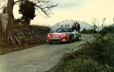 Francis Vincent - Francis Calvier
26º Tour de Corse - Rallye de France 1982. Porsche 911 SC. Clasificado 8º.

Del 6 al 8 de Mayo, Ajaccio, Córcega, Francia.
Superficie: asfalto.

El Rally tenia un total de 1616.70 km de los que 1176.10 km divididos en 27 tramos eran especiales.

Se inscribieron 181 equipos, tomaron la salida 177, finalizaron 47.@
Palabras clave: ;Porsche;Corcega;1982;Corse