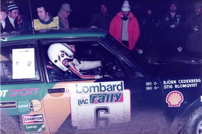 Stig Blomqvist - Bjorn Cederberg
31º Lombard RAC Rally 1982. Talbot Lotus Sunbeam (BDU 111Y). Clasificado 8º.

Del 21 al 25 de Noviembre, York, Inglaterra.
Superficie: asfalto - tierra.

El Rally tenia un total de 2970.00 km de los que 711.73 km divididos en 69 tramos eran especiales, (una de ellas fue cancelada SS46 Yair de 8.53 Km).

Se inscribieron 161 equipos, tomaron la salida 146, finalizaron 63.@
Palabras clave: Stig_Blomqvist;Talbot;Sunbeam;Lotus;Gran_Bretaña;1982;RAC_Rally
