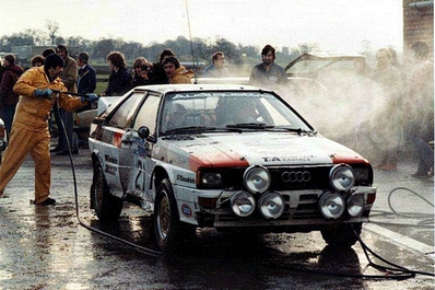 John Buffum - Neil Wilson
31º Lombard RAC Rally 1982. Audi Quattro (E344). Clasificado 12º.

Del 21 al 25 de Noviembre, York, Inglaterra.
Superficie: asfalto - tierra.

El Rally tenia un total de 2970.00 km de los que 711.73 km divididos en 69 tramos eran especiales, (una de ellas fue cancelada SS46 Yair de 8.53 Km).

Se inscribieron 161 equipos, tomaron la salida 146, finalizaron 63.@
Palabras clave: Audi;Quattro;Gran_Bretaña;1982