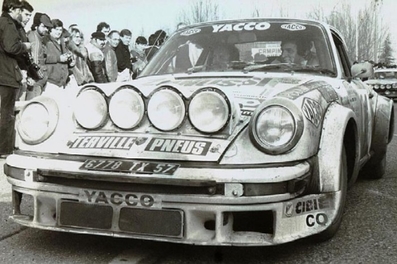 Pierre Bos - Frédéric Schmit
50º Rallye Automobile de Monte-Carlo 1982. Porsche 911 SC (6778 TX 57). Clasificado 13º.

Del 16 al 22 de Enero, Monte Carlo.
Superficie: asfalto - nieve.

El Rally tenia un total de 4082.71 km de los que 747.81 km divididos en 32 tramos eran especiales, (2 de ellas fueron canceladas SS7 Trigance - Chateauvieux 1 de 28,53 Km y SS15 St Jean en Royans - La Chapelle en Vercors de 38,67 Km).

Se inscribieron 306 equipos, tomaron la salida 299, finalizaron 140.@
Palabras clave: Porsche;Montecarlo;1982