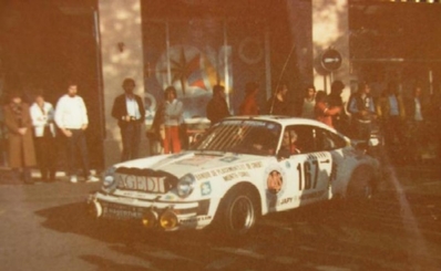 Bernard Chenevière - André Lassere
50º Rallye Automobile de Monte-Carlo 1982. Porsche 911 SC. Clasificado 16º.

Del 16 al 22 de Enero, Monte Carlo.
Superficie: asfalto - nieve.

El Rally tenia un total de 4082.71 km de los que 747.81 km divididos en 32 tramos eran especiales, (2 de ellas fueron canceladas SS7 Trigance - Chateauvieux 1 de 28,53 Km y SS15 St Jean en Royans - La Chapelle en Vercors de 38,67 Km).

Se inscribieron 306 equipos, tomaron la salida 299, finalizaron 140.@
Palabras clave: Porsche;Turbo;Montecarlo;1982;parque_cerrado