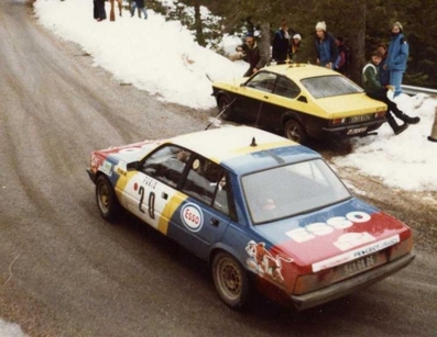 Claude Laurent - Dominique Laurent
50º Rallye Automobile de Monte-Carlo 1982. Peugeot 505 V6 (541 GB 05). Clasificado 32º.

Del 16 al 22 de Enero, Monte-Carlo
Superficie: asfalto - nieve.
El Rally tenia un total de 4082.71 km de los que 747.81 km divididos en 32 tramos eran especiales, (2 de ellas fueron canceladas SS7 Trigance - Chateauvieux 1 de 28,53 Km y SS15 St Jean en Royans - La Chapelle en Vercors de 38,67 Km).

Sant Jean en Royans -La Chapelle precisamente se anuló porque Claude Laurent atropelló en el cruce de Vassieux a varios espectadores. Desde entonces el tramo se recortó, finalizando antes del cruce y dejando de llegar hasta La Chapelle en Vercors.
Ese sector era muy muy rápido y siendo a menor altura, sino había nieve, era excesivamente peligroso.

Se inscribieron 306 equipos, tomaron la salida 299, finalizaron 140.@
Palabras clave: Peugeot;Montecarlo;1982