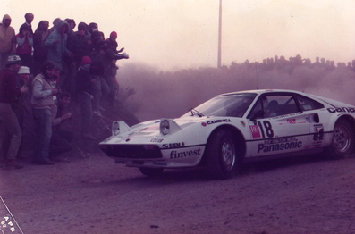 Antonio (Tonino) Tognana - Massimo De Antoni
15º Rallye dell'Isola d'Elba 1982. Ferrari 308 GTB (TV 483187). Abandonó por el diferencial en SS20 San Martino.
Jolly Club

Del 22 a 24 de Abril, Marina di Campo.
Superficie: asfalto - tierra.

El Rally tenia un total de 1004.00 km de los que no sabemos cuantos Km divididos en 37 tramos especiales.

Tomaron la salida 87 equipos, finalizaron 29.@
Palabras clave: Elba;Ferrari;1982