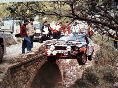 Michele Cinotto - Emilio Radaelli
15º Rallye dell'Isola d'Elba 1982. Audi Quattro. Abandonó por accidente en SS4 Calamita.

Del 22 a 24 de Abril, Marina di Campo.
Superficie: asfalto - tierra.

El Rally tenia un total de 1004.00 km de los que no sabemos cuantos Km divididos en 37 tramos especiales.

Tomaron la salida 87 equipos, finalizaron 29.@
Palabras clave: Michele_Cinotto;Emilio_Radaelli;Elba;Audi;1982;Crash