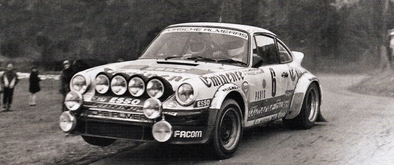 Björn Waldegard - Hans Thorszelius
50º Rallye Automobile de Monte-Carlo 1982. Porsche 911 SC (4852 SC 34).

En el último tramo del Rally SS32 Loda - Lucéram 2 de 16.52 km se le bloqueo la caja de cambios en el Col de St Roch, realizando todo el descenso hacia final de tramo en Lucerem marcha atrás, abandonando despues de finalizar el tramo.
Como era el final de la etapa comun, en la ultima etapa del Turini solo salian los 100 primeros, quedando finalmente clasificado el 92º.

Del 16 al 22 de Enero, Monte Carlo.
Superficie: asfalto - nieve.

El Rally tenia un total de 4082.71 km de los que 747.81 km divididos en 32 tramos eran especiales, (2 de ellas fueron canceladas SS7 Trigance - Chateauvieux 1 de 28,53 Km y SS15 St Jean en Royans - La Chapelle en Vercors de 38,67 Km).

Se inscribieron 306 equipos, tomaron la salida 299, finalizaron 140.
@
Palabras clave: ;Hans_Thorszelius;Porsche;SC;Montecarlo;1982