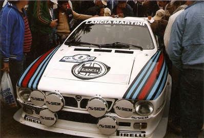 Markku Alén - Ilkka Kivimäki
32º Rally of the 1000 Lakes 1982. Lancia Rally 037 (TO-Y09059). Abandonó por motor en SS5 Ouninpohja 1 de 24,70 Km.

Del 27 al 29 de Agosto, Jyväskylä, Finlandia.
Superficie: tierra.

El Rally tenia un total de 1432.00 km de los que 479.82 km divididos en 47 tramos eran especiales, (una de ellas fue cancelada SS39 Kalasaari de8.85 km).

Tomaron la salida 154 equipos, finalizaron 68.@
Palabras clave: Markku_Alen;Lancia;Rally;Grupo_B;Finlandia;1982;
