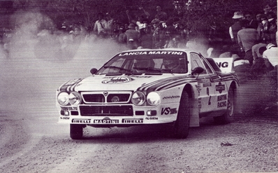 Markku Alén - Ilkka Kivimäki
24º Rally de San Remo 1982. Lancia Rally 037 (TO Y09059). Abandonó por motor en SS40 Palagione 3 de 9.42 Km.

Del 3 al 9 de Octubre, Sanremo, Imperia, Liguria, Italia.
Superficie: asfalto - tierra.
El Rally tenia un total de 2663 km de los que 735.44 km divididos en 56 tramos eran especiales.
Tomaron la salida 90 equipos, finalizaron 27.@
Palabras clave: Markku_Alen;Lancia;Grupo_B;Sanremo;1982