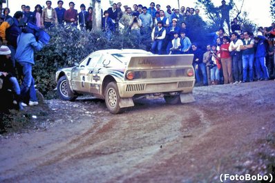 Markku Alén - Ilkka Kivimäki
24º Rally de San Remo 1982. Lancia Rally 037 (TO Y09059). Abandonó por motor en SS40 Palagione 3 de 9.42 Km.

Del 3 al 9 de Octubre, Sanremo, Imperia, Liguria, Italia.
Superficie: asfalto - tierra.
El Rally tenia un total de 2663 km de los que 735.44 km divididos en 56 tramos eran especiales.
Tomaron la salida 90 equipos, finalizaron 27.

© Alberto Anam.@@
Palabras clave: Markku_Alen;Ilkka_Kivimaki;Lancia;Grupo_B;Sanremo;1982