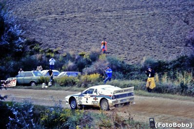 Markku Alén - Ilkka Kivimäki
24º Rally de San Remo 1982. Lancia Rally 037 (TO Y09059). Abandonó por motor en SS40 Palagione 3 de 9.42 Km.

Del 3 al 9 de Octubre, Sanremo, Imperia, Liguria, Italia.
Superficie: asfalto - tierra.

El Rally tenia un total de 2663 km de los que 735.44 km divididos en 56 tramos eran especiales.

Tomaron la salida 90 equipos, finalizaron 27.

© Alberto Anam
@
Palabras clave: Markku_Alen;Ilkka_Kivimaki;Lancia;Grupo_B;Sanremo;1982