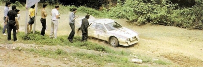 Markku Alén - Ilkka Kivimaki
29º Rally Acropolis 1982. Lancia Rally 037 (A6 33088). Abandonó por el chasis roto en SS34 Platanaki de 22.75 Km.

Del 31 de Mayo al 3 de Junio, Atenas, Grecia.
Superficie: tierra.

El Rally tení­a un total de 2603.00 km de los que 1004.58 km divididos en 57 tramos eran especiales (dos de ellos fueron cancelados SS10 Moschokaria 1 de 10.00 km y SS38 Killini de 27 Km).

Tomaron la salida 136 equipos, finalizaron 32.@
Palabras clave: Markku_Alen;Lancia;Grupo_B;Grecia;1982;Acropolis
