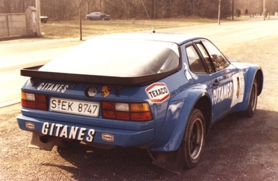 Jacky Ickx - J. Igrec
25º Boucles de Spa - Monopole 1982. Porsche 924 Turbo (S-EK 8747). Abandonó.

Del 5 al 7 de Enero, Spa, Bélgica.
Superficie: asfalto - nieve.

Tomaron la salida 120 equipos, finalizaron 33.@
Palabras clave: Jacky_Ickx;Porsche;Boucles_Spa;1982;Belgica