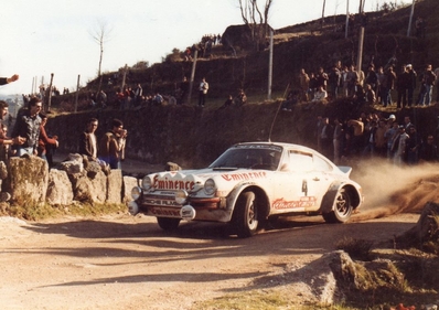 Jean-Luc Thérier - Michel Vial
16º Rallye de Portugal Vinho do Porto 1982. Porsche 911 SC (1717 SC 34). Abandonó por la suspensión del coche en SS32 Viseu 3 de 25.96 Km.

Del 3 al 6 de Marzo, Estoril, Cascais, Lisboa, Portugal.
Superficie: asfalto - tierra.
El Rally tenia un total 2312 km de los que 637.07 km divididos 40 tramos eran especiales.
Se inscribieron 107 equipos, tomaron 91, finalizaron 23.@
Palabras clave: ;Porsche;Portugal;1982