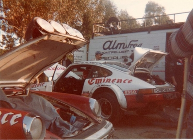 Asistencia del Equipo Eminence Alméras en el 16º Rallye de Portugal Vinho do Porto 1982
En el Porsche 911 SC (1717 SC 34) de Jean-Luc Thérier - Michel Vial, abandonó por la suspensión del coche en SS32 Viseu 3 de 25.96 Km.

Del 3 al 6 de Marzo, Estoril, Cascais, Lisboa, Portugal.
Superficie: asfalto - tierra.
El Rally tenia un total 2312 km de los que 637.07 km divididos 40 tramos eran especiales.
Se inscribieron 107 equipos, tomaron 91, finalizaron 23.@
Palabras clave: ;Porsche;Asistencias;Portugal;1982