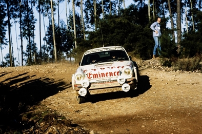 Jean-Luc Thérier - Michel Vial
16º Rallye de Portugal Vinho do Porto 1982. Porsche 911 SC (1717 SC 34). Abandonó por la suspensión del coche en SS32 Viseu 3 de 25.96 Km.

Del 3 al 6 de Marzo, Estoril, Cascais, Lisboa, Portugal.
Superficie: asfalto - tierra.

El Rally tenia un total 2312 km de los que 637.07 km divididos 40 tramos eran especiales.

Se inscribieron 107 equipos, tomaron 91, finalizaron 23.@
Palabras clave: ;Porsche;Portugal;1982