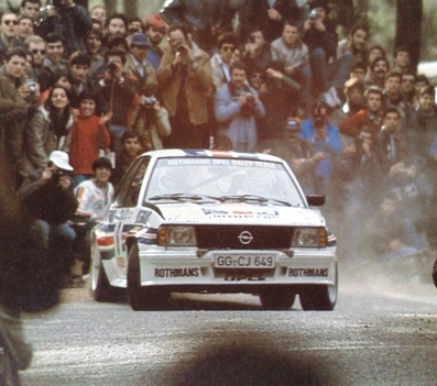Henri Toivonen - Fred Gallagher
16º Rallye de Portugal Vinho do Porto 1982. Opel Ascona 400 (GG-CJ 649). Abandonó por el embrague en SS35 Lousa 1 de 10.63 Km.

Del 3 al 6 de Marzo, Estoril, Cascais, Lisboa, Portugal.
Superficie: asfalto - tierra.
El Rally tenia un total 2312 km de los que 637.07 km divididos 40 tramos eran especiales.
Se inscribieron 107 equipos, tomaron 91, finalizaron 23.@
Palabras clave: Henri_Toivonen;Opel;Ascona;Portugal;1982