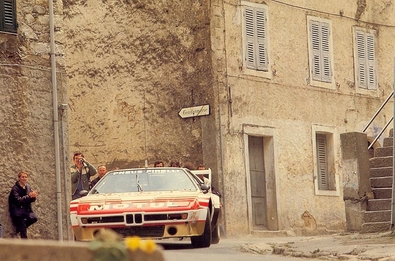 Bernard Darniche - Alain Mahé
26º Tour de Corse - Rallye de France 1982. BMW M1 (4888 PM 78). Abandonó por pérdida de aceite en SS10 Ponte Rosso - Borgo de 42.60 Km.

Del 6 al 8 de Mayo, Ajaccio, Córcega, Francia.
Superficie: asfalto.

El Rally tenia un total de 1616.70 km de los que 1176.10 km divididos en 27 tramos eran especiales.

Se inscribieron 181 equipos, tomaron la salida 177, finalizaron 47.@
Palabras clave: ;BMW;M1;Grupo_B;Corse;Corcega;1982