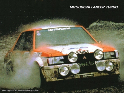 Anders Kullang - Bruno Berglund
31º Lombard RAC Rally 1982. Mitsubishi Lancer 2000 Turbo (St 944.703). Abandonó por el embregue en SS44 Splashetts de 31.06 Km.

Del 21 al 25 de Noviembre, York, Inglaterra.
Superficie: asfalto - tierra.

El Rally tenia un total de 2970.00 km de los que 711.73 km divididos en 69 tramos eran especiales, (una de ellas fue cancelada SS46 Yair de 8.53 Km).

Se inscribieron 161 equipos, tomaron la salida 146, finalizaron 63.@
Palabras clave: ;Mitsubishi;Lancer;Turbo;Gran_Bretaña;RAC_Rally;1982;Inglaterra