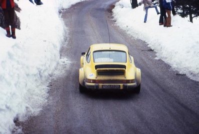 Francis Serpaggi - Morelli
50º Rallye Automobile de Monte-Carlo 1982. Porsche 911 SC (4834 RS 27). Abandonó.

Del 16 al 22 de Enero, Monte Carlo.
Superficie: asfalto - nieve.

El Rally tenia un total de 4082.71 km de los que 747.81 km divididos en 32 tramos eran especiales, (2 de ellas fueron canceladas SS7 Trigance - Chateauvieux 1 de 28,53 Km y SS15 St Jean en Royans - La Chapelle en Vercors de 38,67 Km).

Se inscribieron 306 equipos, tomaron la salida 299, finalizaron 140.@
Palabras clave: Porsche;Montecarlo;1982