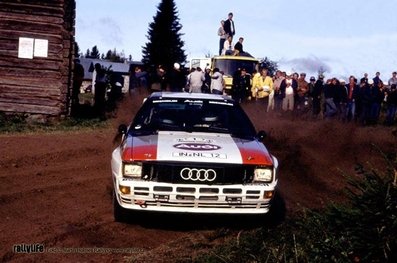 Hannu Mikkola - Arne Hertz
33º 1000 Lakes Rally 1983. Audi Quattro A2 (IN-NL 12). Clasificado 1º.

Del 26 al 28 de Agosto, Jyväskylä, Finlandia.
Superficie: tierra.

El Rally tenia un total de 1461.00 km de los que 472.63 km divididos en 50 tramos, eran especiales.

Se inscribieron 180 equipos, tomaron la salida 174, finalizaron 71.

© Martin Holmes
@@
Palabras clave: Hannu_Olavi_Mikkola;Audi;Quattro;Grupo_B;Finlandia;1983