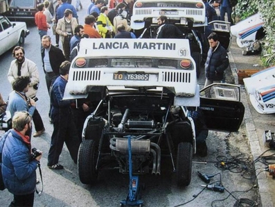 Asistencia del Equipo Martini Racing en el 51º Rallye Automobile de Monte-Carlo 1983
En los Lancia Rally 037 de:

#1 (Y63865 TO) de Walter Röhrl - Christian Geistdörfer, clasificado 1º.

El otro 037 que podemos ver en la parte superior de la foto #7 (TO Y63868) es de Jean Claude Andruet -Michèle Espinos-Petit (Biche), clasificado 8º.

Del 22 al 28 de Enero, Monte-Carlo.
Superficie: asfalto - nieve.

RMC clasificó a todos los equipos que terminaron el 