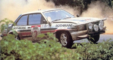 Ari Vatanen - Terry Harryman
31º Marlboro Safari Rally 1983. Opel Ascona 400 (GG-CJ 649). Clasificado 1º.

Del 30 de Marzo al 4 de Abril, Nairobi, Kenya, África.
Superficie: tierra.

El Rally tenia un total de 5035 km en los que 1620.95 km se encontraban 26 controles horarios.

Tomaron la salida 78 equipos, finalizaron 22.@
Palabras clave: ;Opel;Ascona;Grupo_B;Safari;1983