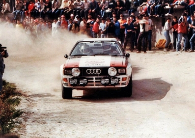 Hannu Mikkola - Arne Hertz
17º Rallye de Portugal - Vinho do Porto 1983. Audi Quattro A1 (IN-NM 62). Clasificado 1º.

Del 2 al 5 de Marzo, Estoril, Lisboa, Portugal.
Supeficie: asfalto - tierra.

El Rally tenia un total de 2325 km de los que 674.50 km divididos en 43 tramos eran especiales (3 de ellos fueron cancelados SS12 Figueira de Foz de 9 Km, SS13 Prestimo de 12,50 Km, SS14 Vouga de 10 Km).

Tomaron la salida 86 equipos, finalizaron 31.@
Palabras clave: ;Audi;Quattro;Portugal;Grupo_B;1983