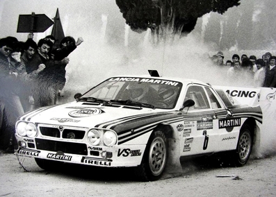 Markku Alén - Ilkka Kivimäki
25º Rallye Sanremo 1983. Lancia Rally 037 (TO X98907). Clasificado 1º.

Del 2 al 7 de Octubre, Sanremo, Liguria, Imperia, Italia.
Superficie: Asfalto - tierra

El Rally tenia un total de 2695.00 km de los que 775.89 km divididos en 58 tramos, eran especiales.

Se inscribieron 97 equipos, tomaron la salida 97, finalizaron 36.@
Palabras clave: Markku_Alen;Lancia;Rally;Sanremo;1983;Grupo_B