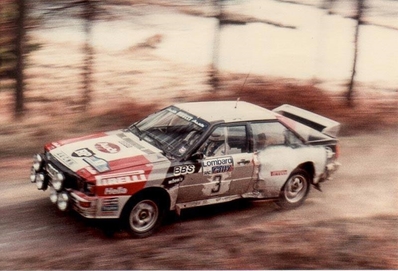 Stig Blomqvist - Bjorn Cederberg
32º Lombard RAC Rally 1983. Audi Quattro A2 (44 CMN). Clasificado 1º.

Del 19 al 22 de Noviembre, Bath, Inglaterra.
Superficie: tierra.

El Rally tenia un total de 2231 km de los que 835.33 km divididos en 59 tramos eran especiales, (2 de ellas fueron canceladas SS22 Wark de 38.14 Km y SS41).

Se inscribieron 139 equipos, tomaron la salida 127, finalizaron 61.@
Palabras clave: Stig_Blomqvist;Audi;Quattro;Gran_Bretaña;Grupo_B;1983;RAC_Rally;Inglaterra;