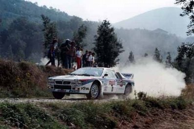 Markku Alén - Ilkka Kivimäki
25º Rallye Sanremo 1983. Lancia Rally 037 (TO X98907). Clasificado 1º.

Del 2 al 7 de Octubre, Sanremo, Liguria, Imperia, Italia.
Superficie: Asfalto - tierra

El Rally tenia un total de 2695.00 km de los que 775.89 km divididos en 58 tramos, eran especiales.

Se inscribieron 97 equipos, tomaron la salida 97, finalizaron 36.@
Palabras clave: Markku_Alen;Lancia;Rally;Sanremo;1983;Grupo_B