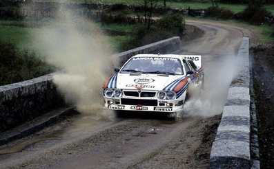 Markku Alén - Ilkka Kivimaki
27º Tour de Corse - Rallye de France 1983. Lancia Rally 037 (TO-Y 88744). Clasificado 1º.

Del 5 al 7 de Mayo, Ajaccio, Córcega, Francia.
Superficie: asfalto.

El Rally tenia un total de 1715.10 km de los que 1066.10 km divididos en 32 tramos eran especiales.

Tomaron la salida 178 equipos, finalizaron 57.@
Palabras clave: Markku_Alen;Lancia;Rally;Corcega;Grupo_B;1983;Corse