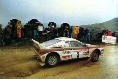 Massimo (Miki) Biasion - Tiziano Siviero
6º Rally Costa Esmeralda 1983. Lancia Rally 037. Clasificado 1º.

Del 23 al 26 de Marzo, Porto Cervo.
Superficie: tierra.

El Rally tenia 38 tramos cronometrados (2 de ellos fueron cancelados, SS23 y SS34).
Desconocemos de cuantos kilómetros tanto totales como cronometrados constaba la prueba.

Se inscribieron 103 equipos, finalizaron 31.@
Palabras clave: Lancia;Rally;Grupo_B;Costa_Esmeralda;1983