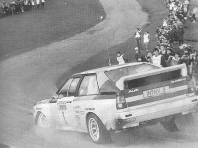 Hannu Mikkola - Arne Hertz
32º Lombard RAC Rally 1983. Audi Quattro A2 (IN-NV 3). Clasificado 2º.

Del 19 al 22 de Noviembre, Bath, Inglaterra.
Superficie: tierra.

El Rally tenia un total de 2231 km de los que 835.33 km divididos en 59 tramos eran especiales, (2 de ellas fueron canceladas SS22 Wark de 38.14 Km y SS41).

Se inscribieron 139 equipos, tomaron la salida 127, finalizaron 61.@
Palabras clave: ;Audi;Quattro;Grupo_B;crash;Gran_Bretaña;1983;RAC_Rally;Inglaterra;