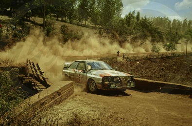 Hannu Mikkola - Arne Hertz
31º Marlboro Safari Rally 1983. Audi Quattro A1 (IN-YC 17). Clasificado 2º.

Del 30 de Marzo al 4 de Abril, Nairobi, Kenya, África.
Superficie: tierra.

El Rally tenia un total de 5035 km en los que 1620.95 km se encontraban 26 controles horarios.

Tomaron la salida 78 equipos, finalizaron 22.@
Palabras clave: ;Audi;Quattro;Grupo_B;Safari;1983