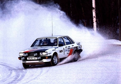 Stig Blomqvist - Bjorn Cederberg
33º International Swedish Rally 1983. Audi 80 Quattro (IN-NJ 41). Clasificado 2º.

Del 11 al 13 de Febrero, Karlstad, Suecia.
Superficie: nieve - hielo.

El Rally tenia un total de 1505.00 km de los que 476.10 km divididos en 25 tramos eran especiales (uno de ellas fue cancelada SS12 Radasjon de 6 Km).

Se inscribieron 137 equipos, tomaron la salida 137, finalizaron 67.@
Palabras clave: Stig_Blomqvist;Audi;Quattro;Grupo_B;Suecia;1983;Nieve