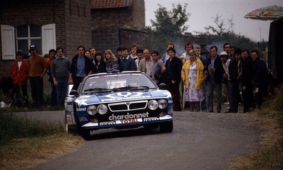 Jean-Claude Andruet - Françoise Sappey
19º Ypres 24 Horas Rally 1983. Lancia Rally 037 (TO W09905). Clasificado 2º.
Ecurie Total

Del 24 al 26 de Junio, Ypres, Bélgica.
Superficie: asfalto.

El Rally tenía 512.00 km cronometrados divididos en dos etapas y 53 tramos especiales.

Tomaron la salida 176 equipos, finalizaron 77.@
Palabras clave: Lancia;Rally;Grupo_B;Ypres;1983
