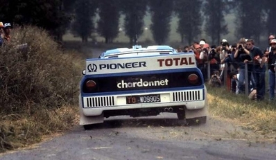 Jean-Claude Andruet - Françoise Sappey
19º Ypres 24 Horas Rally 1983. Lancia Rally 037 (TO W09905). Clasificado 2º.
Ecurie Total

Del 24 al 26 de Junio, Ypres, Bélgica.
Superficie: asfalto.

El Rally tenía 512.00 km cronometrados divididos en dos etapas y 53 tramos especiales.

Tomaron la salida 176 equipos, finalizaron 77.@
Palabras clave: Lancia;Rally;Grupo_B;Ypres;1983
