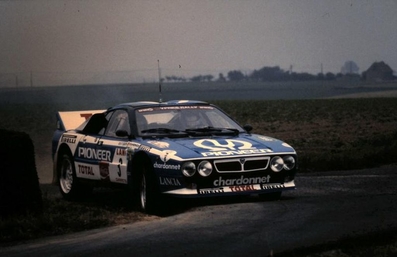 Jean-Claude Andruet - Françoise Sappey
19º Ypres 24 Horas Rally 1983. Lancia Rally 037 (TO W09905). Clasificado 2º.

Del 24 al 26 de Junio, Ypres, Bélgica.
Superficie: asfalto.

El Rally tenía 512.00 km cronometrados divididos en dos etapas y 53 tramos especiales.

Tomaron la salida 176 equipos, finalizaron 77.@
Palabras clave: ;Lancia;Rally;Grupo_B;Ypres;1983