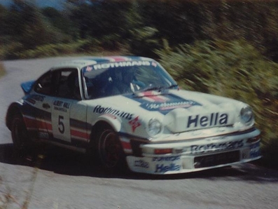 Marc Etchebers - Marie-Christine Etchebers
20º Rallye Internacional Príncipe de Asturias 1983. Porsche 911 SC. Clasificado 2º.

Del 17 al 18 de Septiembre, Oviedo, Asturias, España.
Superficie: asfalto.

El Rally constaba de 2 etapas y 278.20 km cronometrados divididos en 20 tramos especiales.

Tomaron la salida 61 equipos, finalizaron 22.@
Palabras clave: Porsche;Asturias;1983