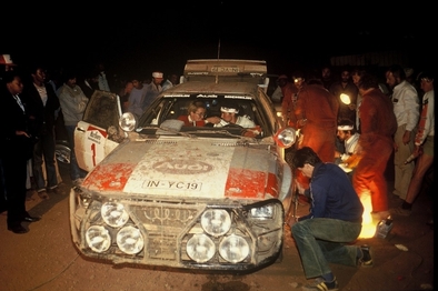 Asistencia del Equipo Audi Sport en el 31º Marlboro Safari Rally 1983
En el Audi Quattro A1 (IN-YC 19) de Michèle Mouton - Fabrizia Pons, clasificada 3ª.

Del 30 de Marzo al 4 de Abril, Nairobi, Kenya, África.
Superficie: tierra.

El Rally tenia un total de 5035 km en los que 1620.95 km se encontraban 26 controles horarios.

Tomaron la salida 78 equipos, finalizaron 22.@
Palabras clave: Michele_Mouton;Audi;Quattro;Grupo_B;Safari;1983;Womens;Mujeres;Asistencias
